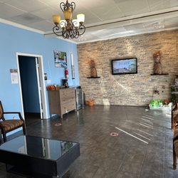 Happy Day Spa - Waiting room area