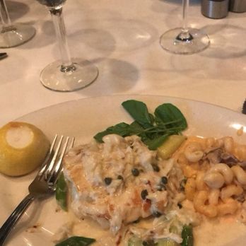 Morton's The Steakhouse - Steakhouses Near Me - Scottsdale, Arizona
