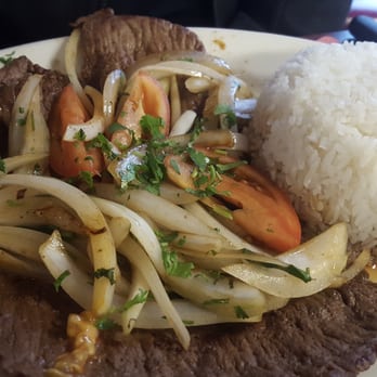 Pollos A La Brasa - Bistec encebollado - Peruvian Near Me - New London, Connecticut Pollos A La Brasa - Bistec encebollado - Peruvian Near Me - New London, Connecticut