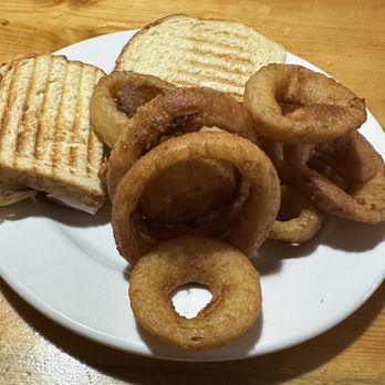 Notchtop - Turkey panini with onion rings - Breakfast & Brunch Near Me - Estes Park, Colorado Notchtop - Turkey panini with onion rings - Breakfast & Brunch Near Me - Estes Park, Colorado