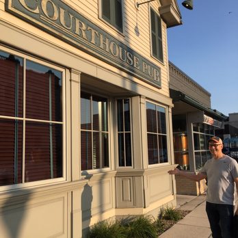 Courthouse Pub - Great brewpub!  Sampler of 6 for $8 - New American Near Me - Manitowoc, Wisconsin