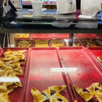 Dandee Donut Factory - Donuts Near Me - Pompano Beach, Florida