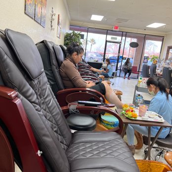 Harbor Nailspa - Pedicure seating. - Nail Salons Near Me - West Sacramento, California Harbor Nailspa - Pedicure seating. - Nail Salons Near Me - West Sacramento, California