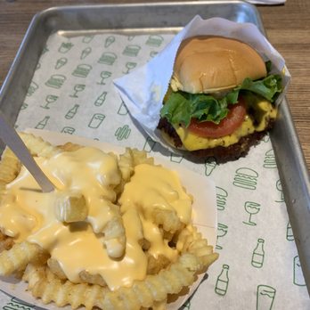 Shake Shack Central West End - Cheese fries and shack burger - Ice Cream & Frozen Yogurt Near Me - St. Louis, Missouri
