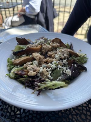 The Little Pear by null