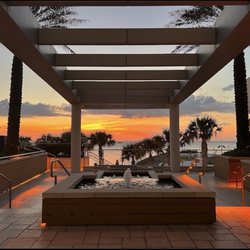 Opal Sands Resort & Spa - Perfect view of sunset from the hotel