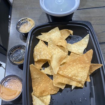 Yard House - Poke nachos take out - New American Near Me - Northridge, California Yard House - Poke nachos take out - New American Near Me - Northridge, California