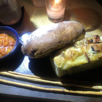 Parole Tulum - Fresh bread with tomato sauce - Italian Near Me - Tulum, ROO