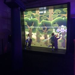 Whippersnaps Trampoline Park - Augmented wall