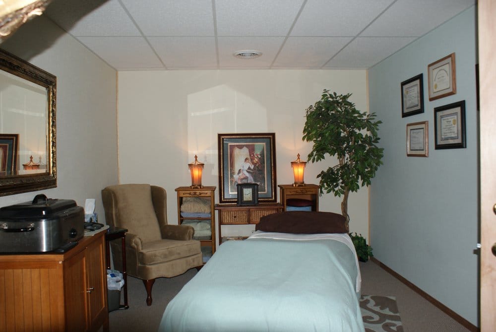 GREEN LEAF NUTRITIONALS & BODY THERAPY Updated April 2024 113 E