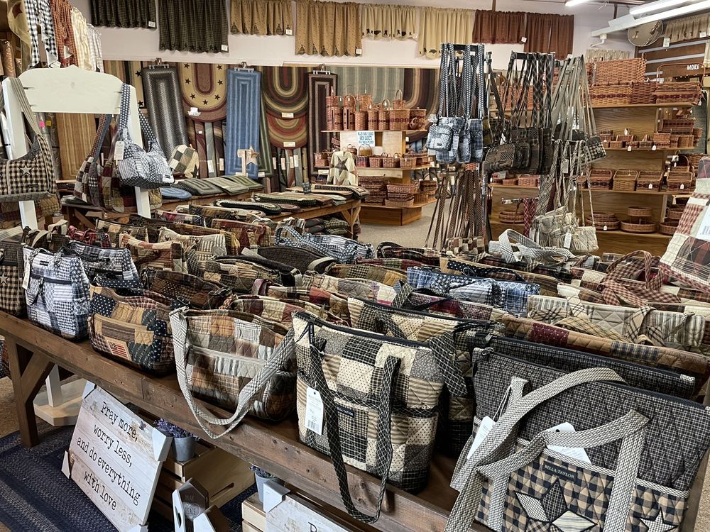 PAM’S PLACE Updated October 2024 4810 E Main St, Berlin, Ohio Arts & Crafts Phone Number