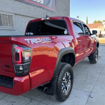 Redline Auto Craft - Body Shops Near Me - Los Angeles, California