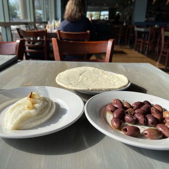 Pita Jungle - Garlic Dip, Pita, Olives - Mediterranean Near Me - Tempe, Arizona