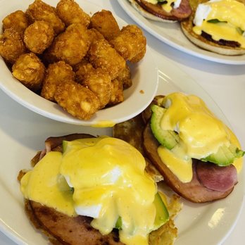 Over Easy - Tavernier - Eggs Benedict (traditional + avocado) with a side of tater tots - Breakfast & Brunch Near Me - Tavernier, Florida Over Easy - Tavernier - Eggs Benedict (traditional + avocado) with a side of tater tots - Breakfast & Brunch Near Me - Tavernier, Florida