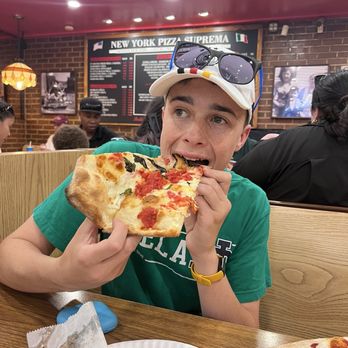 NY Pizza Suprema - Margarita Pizza, Chicken Parmigiana Specialty Pizza - Pizza Near Me - New York, New York NY Pizza Suprema - Margarita Pizza, Chicken Parmigiana Specialty Pizza - Pizza Near Me - New York, New York