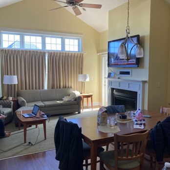 Regal Vistas - Living room area - Vacation Rentals Near Me - Massanutten, Virginia Regal Vistas - Living room area - Vacation Rentals Near Me - Massanutten, Virginia