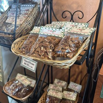 Southern Candymakers - Chocolatiers & Shops Near Me - New Orleans, Louisiana Southern Candymakers - Chocolatiers & Shops Near Me - New Orleans, Louisiana