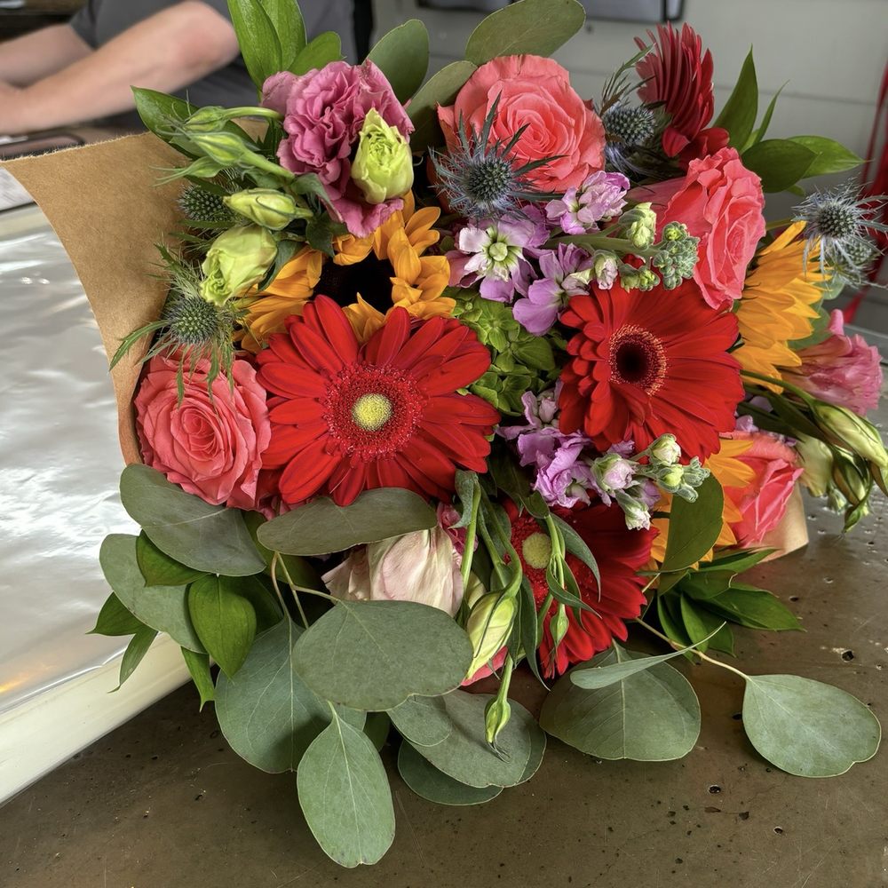 Holliday Flowers & Events - Florists Near Me - Memphis, Tennessee Holliday Flowers & Events - Florists Near Me - Memphis, Tennessee