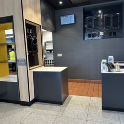 McDonald's - No menus