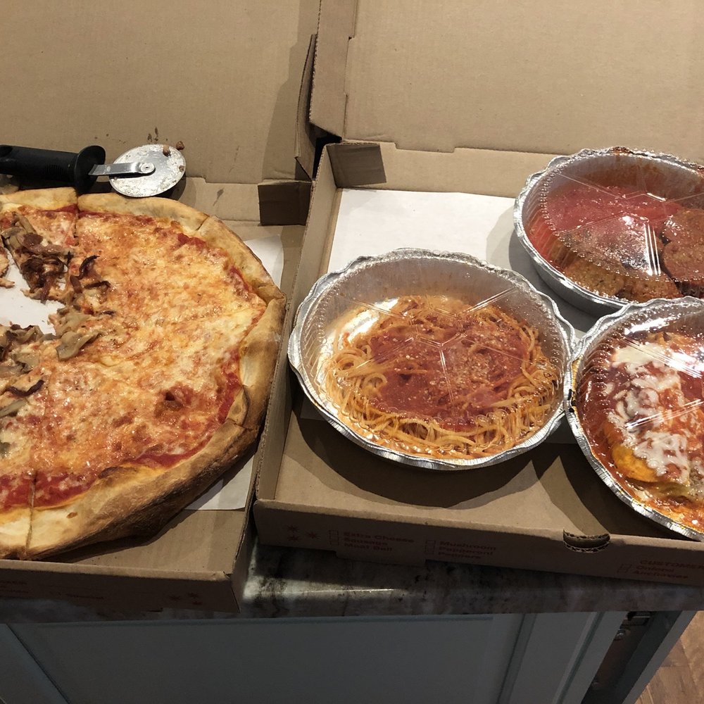 Carla's Pizzeria - Pizza Near Me - Wayne, Pennsylvania
