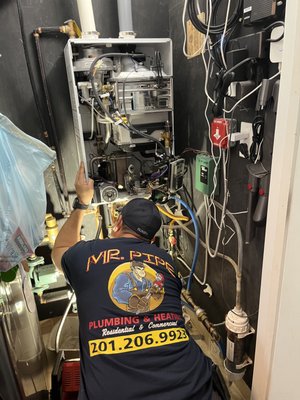 Mr. Pipe Plumbing and Heating Logo