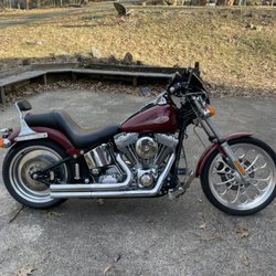 Firefly Moto - Harley Davidson FXST