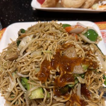New China - Veggie chow mein. - Chinese Near Me - Visalia, California New China - Veggie chow mein. - Chinese Near Me - Visalia, California
