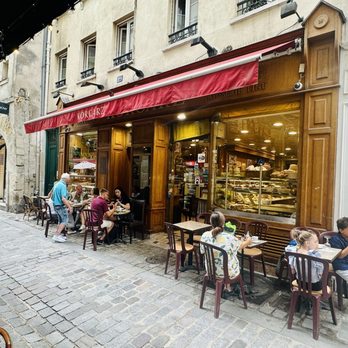 Korcarz - Cafe seating - Bakeries Near Me - Paris, 75