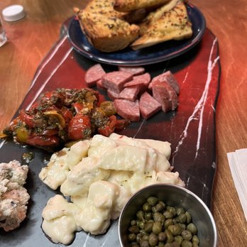 Café Hollander Hilldale - Charcuterie board - American Near Me - Madison, Wisconsin