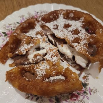 Gift Horse - Chocolate Ice Cream, Marshmallow, Rosette Cookie - cracked open to see the yumminess inside! - Seafood Near Me - Providence, Rhode Island