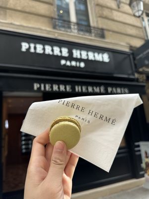 Pierre Hermé by null