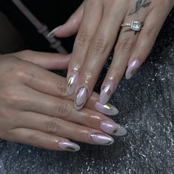 Nails Center - By chloe