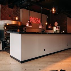 Gio's - Pizza Space