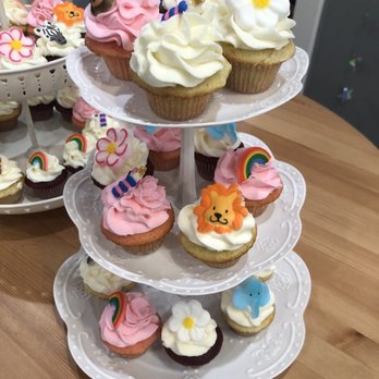 Lil Bites Bakery - Cupcakes - Caterers Near Me Lil Bites Bakery - Cupcakes - Caterers Near Me