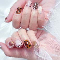 Waynita Nails - Pretty