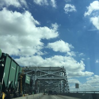 Huey P Long Bridge - Landmarks & Historical Buildings Near Me