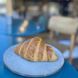 Bluestone Lane San Clemente Café - IG: @foodsnoblegacy Plain Croissant