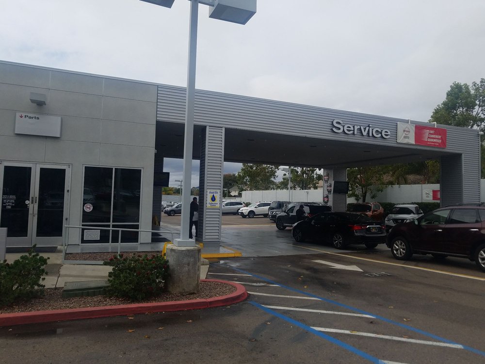 MOSSY NISSAN POWAY SERVICE 79 Reviews 14100 Poway Rd, Poway