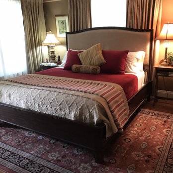 Humble BnB - Bed & Breakfast Near Me - Lake Geneva, Wisconsin