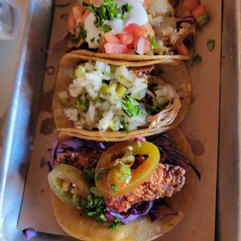 Ditch - Beachfire chicken taco (bottom), pork carnitas, grilled fish - Mexican Near Me - Port Jefferson, New York