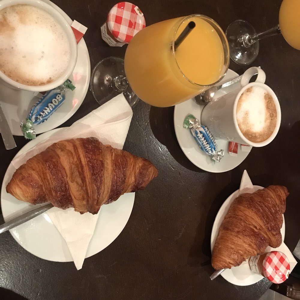Aux Deux Ecus - Brasseries Near Me - Paris 01, 75 Aux Deux Ecus - Brasseries Near Me - Paris 01, 75