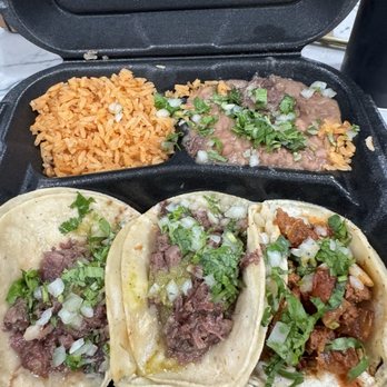 Tacos La Villa Mexican Grill - taco combo: cabeza, cabeza, al pastor - Mexican Near Me - Visalia, California