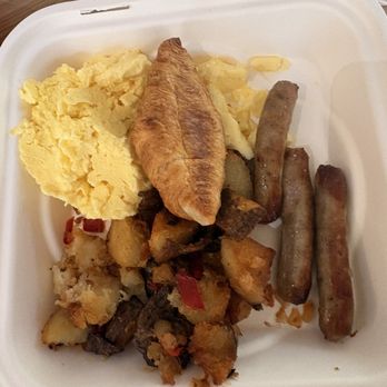Base Camp Eatery - Bfast plate - American Near Me - Yosemite Valley, California