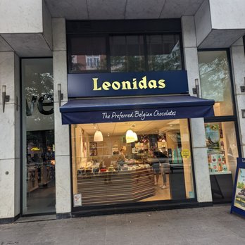 Leonidas - Chocolatiers & Shops Near Me - Antwerp, VAN Leonidas - Chocolatiers & Shops Near Me - Antwerp, VAN