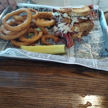 Irish Cottage Restaurant and Pub - Ruben Sandwich and onion rings? - Irish Near Me - Methuen, Massachusetts