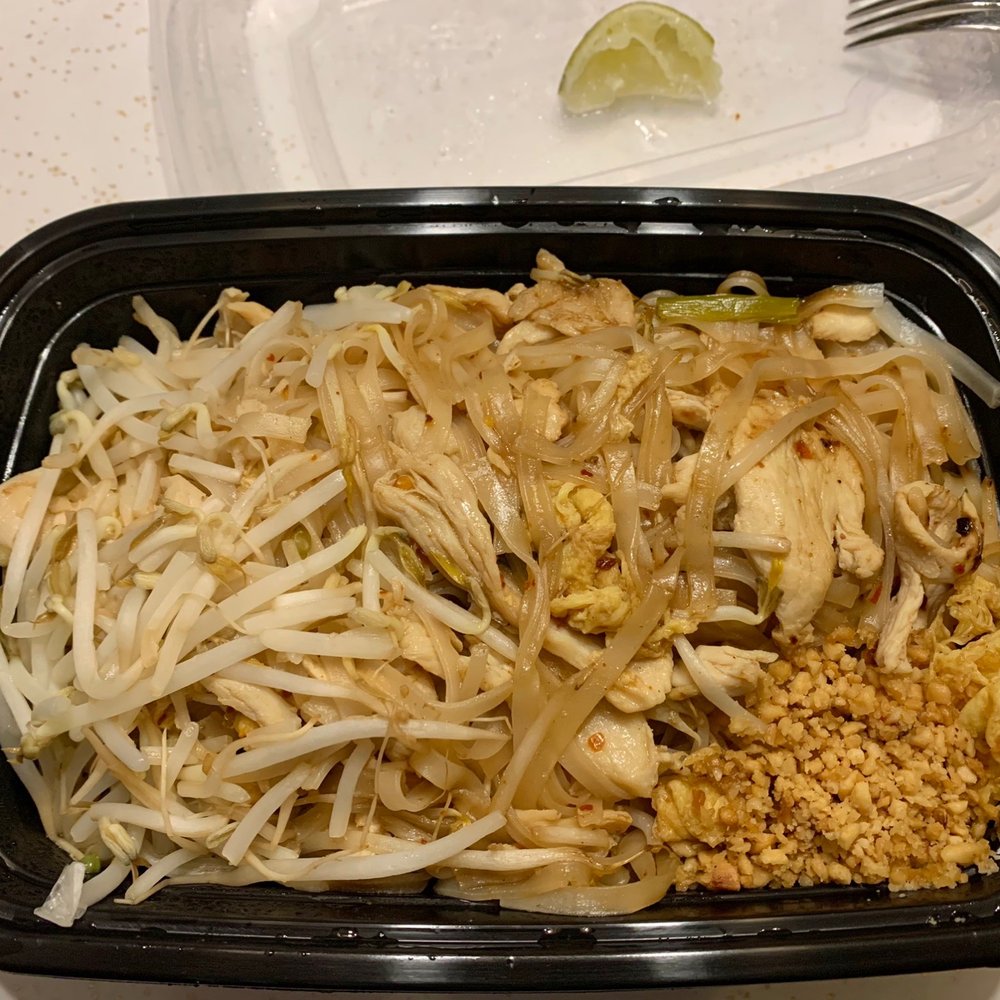 Pad Thai with Chicken.