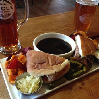 Icicle Brewing - Roast beef dip. Comes with horseradish, sauerkraut and root chips - Brewpubs Near Me - Leavenworth, Washington Icicle Brewing - Roast beef dip. Comes with horseradish, sauerkraut and root chips - Brewpubs Near Me - Leavenworth, Washington