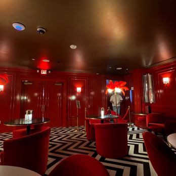 Hijinx Hotel - Inside the Suite 404 speakeasy - Eatertainment Near Me - Irvine, California