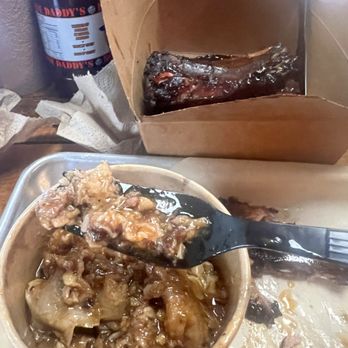 Bone Daddy's - Pull pork soup - more like bits of meat in a grease sauce. - Barbeque Near Me - Midland, Michigan