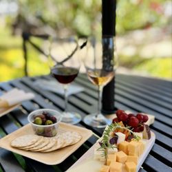 Beringer Vineyards - Wine tasting and cheeseboard